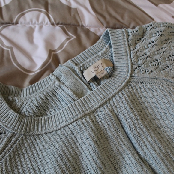 ⭐ Sky blue Loft sweater - Picture 3 of 5